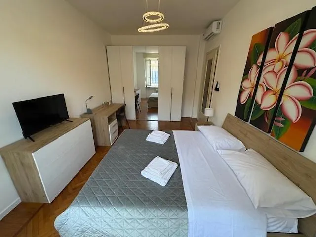 Apartment Miky House